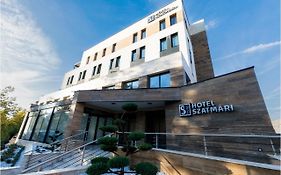 Hotel Szatmari & Etterem Jaszbereny